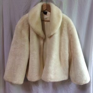 Cejon Ivory Faux Fur Jacket Cropped Coat